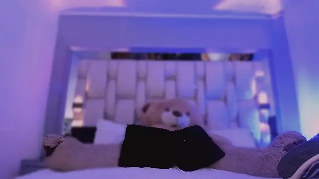 Chat +18 de revenmiller_ ao vivo