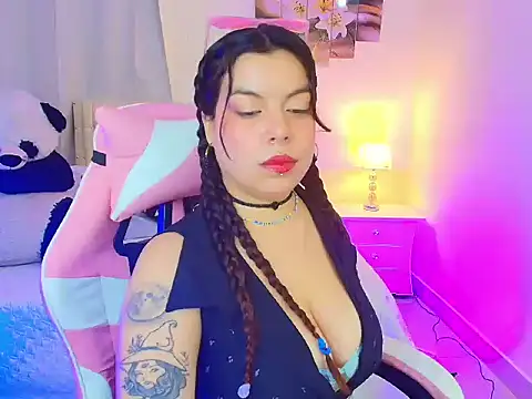 Chat XXX en directo de LillithRoses_