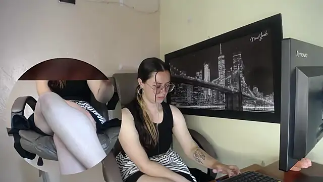 Alaiia___'s Live XXX Chat