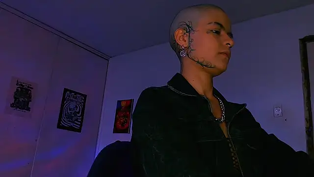 alex_one888 – Naživo XXX chat