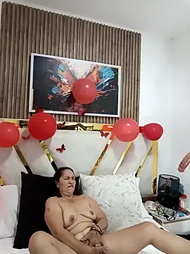 Luna_Naughty1 Live XXX Chat