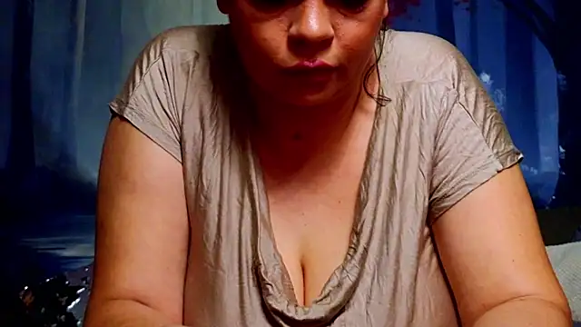 ElizabethEven Chat XXX in diretta