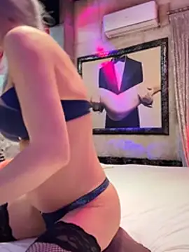 HOTLadyluna live XXX chat