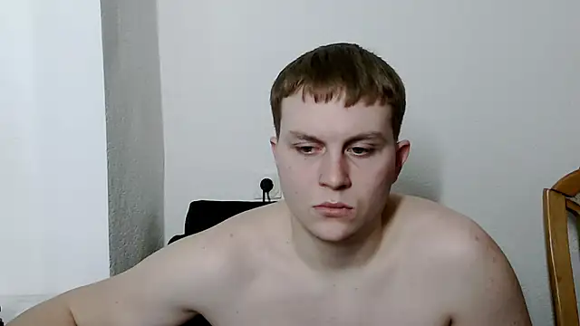 Show modela MrHeat_ na web-kameri