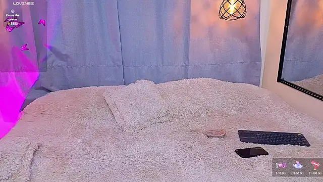 Pertunjukan Kamera Web Megan_Do_Santos