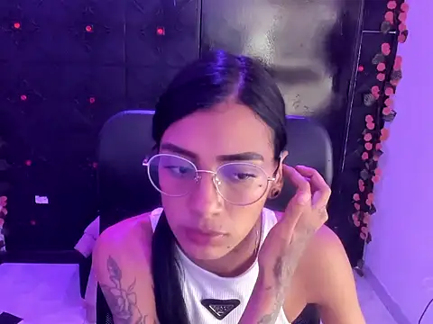 KarlaSlutSkinny__'s Live XXX Chat