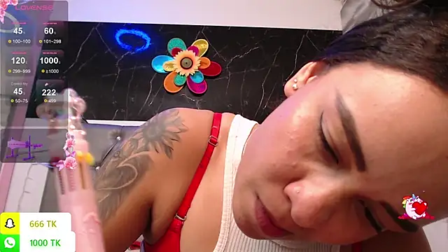 LAILAGUMMY: онлайн-секс-чат