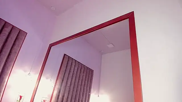 Mike_thomsonn élő XXX-chatje