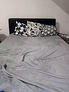 Roni256 Chat XXX in diretta