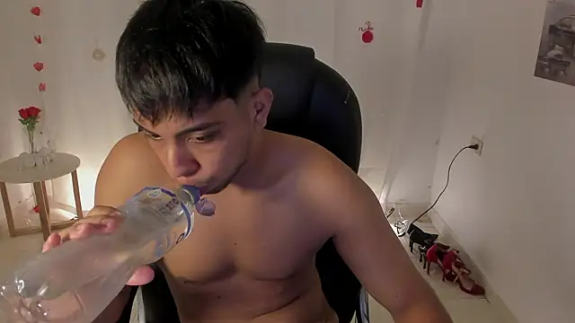 shooting_wilson's Live XXX Chat