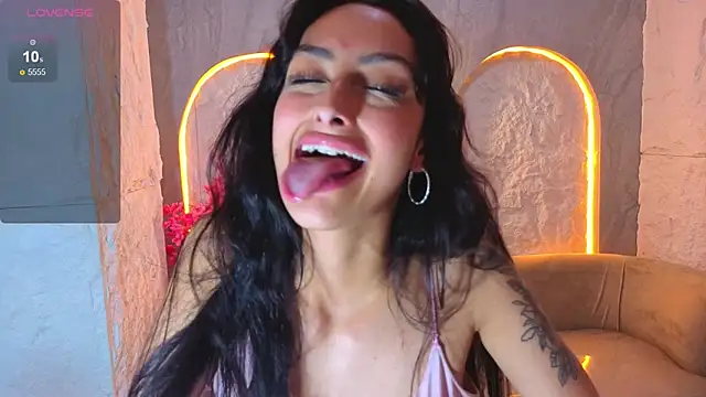 Tifany_Tx Adlı Modelin Canlı XXX Sohbeti