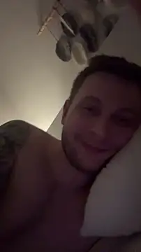 LubasOriginMen Live XXX Chat