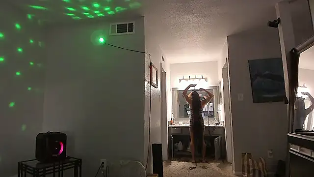 yiauanan Webbikameraesitys