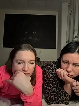 _Mila_Love Live XXX-chat