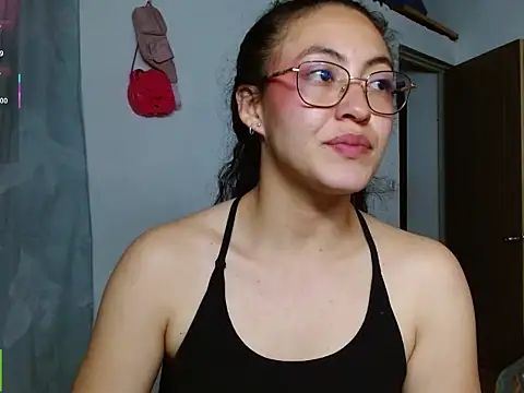 Amitlu_ Live XXX-chat