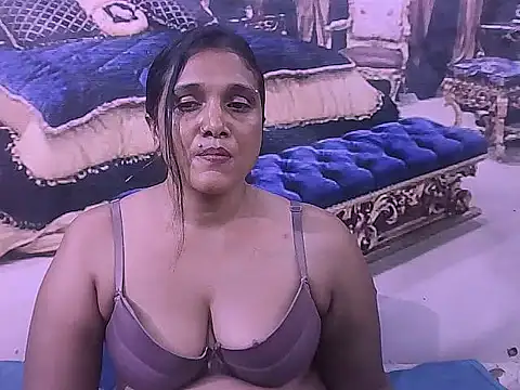 Chatroom XXX en direct de IndianSexyLady20