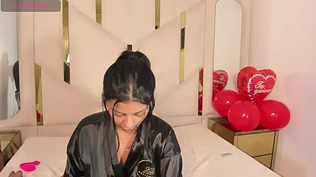 Salmaportman69's Live XXX Chat