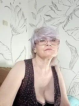 Catty_Lady Chat XXX live