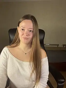 Pokazy przed kamerką – CaramelleSugarr