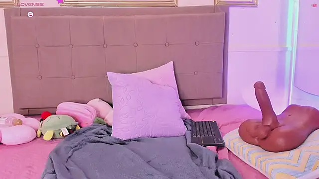 XXX chat uživo modela amandalee01