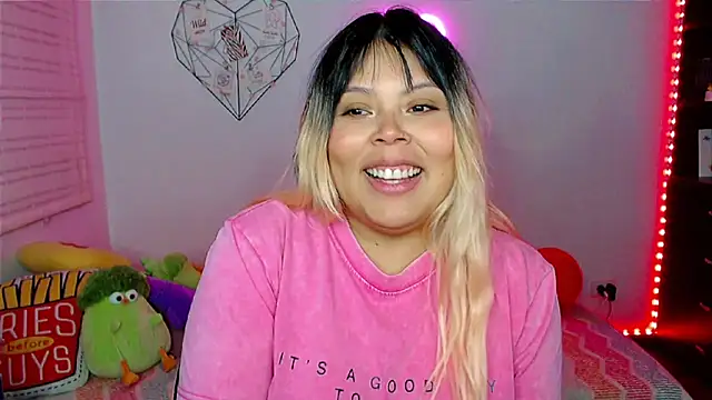 Chatroom XXX en direct de EllieMoonX