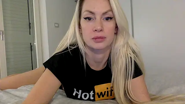 Show modela White_Lotus_ASandra na web-kameri