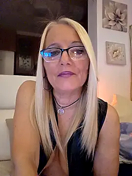 kikkastar: απευθείας συνομιλία ΧΧΧ