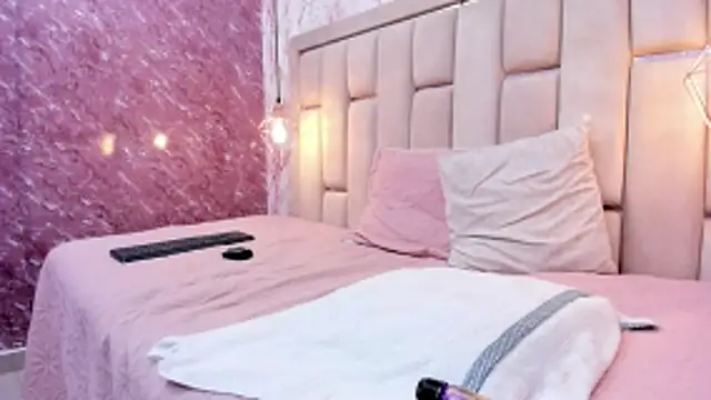 Naughty_Mely_: απευθείας συνομιλία ΧΧΧ