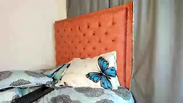 Susi_30 লাইভ XXX চ্যাট