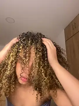 KittyTwerk_2: онлайн-секс-чат