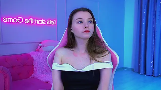 KeiraAsti's Live XXX Chat