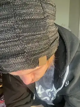 XanderOzzz webkamerás műsora