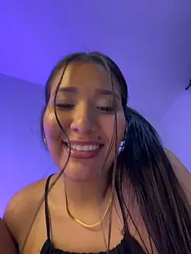 IsabellaJoness_'s Live XXX Chat