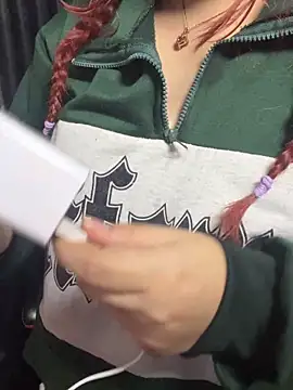 Czat XXX na żywo – littlee_red