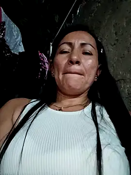 Chat +18 de maturexxxnaughty ao vivo