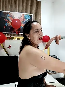 Luna_Naughty1 élő XXX-chatje