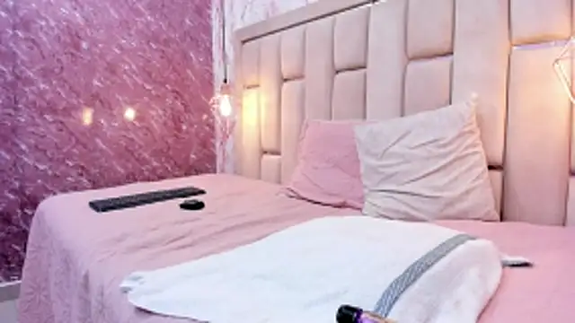 Naughty_Mely_のライブXXXチャット