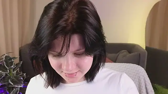 MellyBloomyn Live XXX chat