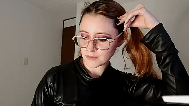 Juls_winter_ Chat XXX live