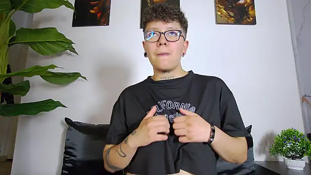 Chat XXX Live alex_noa