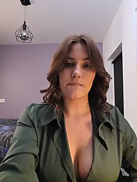 MiaRides19's Live XXX Chat