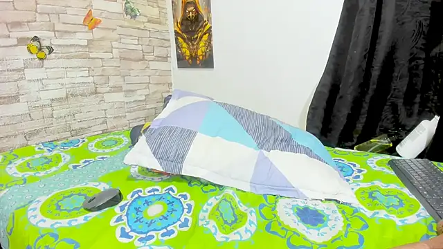 kaiagerbes3 Adlı Modelin Canlı XXX Sohbeti