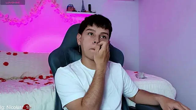 Chat XXX Live nico_leroy