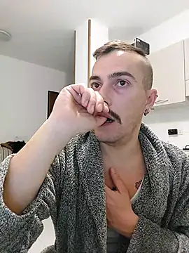 Sole97 Adlı Modelin Canlı XXX Sohbeti