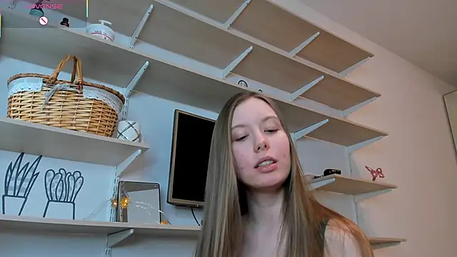 Peggy_Beauty Adlı Modelin Canlı XXX Sohbeti