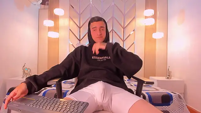 Ethan_Boy_ Chat XXX in diretta