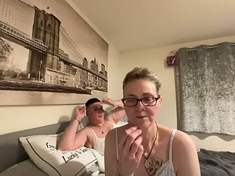 โชว์เว็บแคมของ Curvy-Jinx