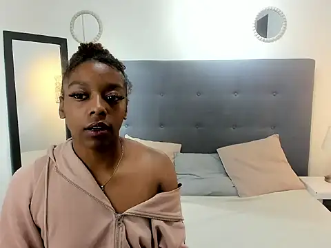 แชท XXX สดของ serenababe_