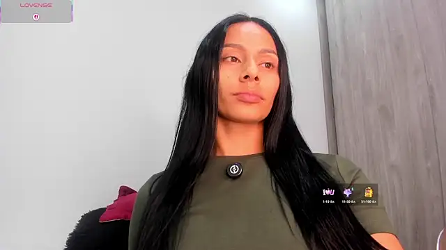 karlyn_angels' Live XXX Chat