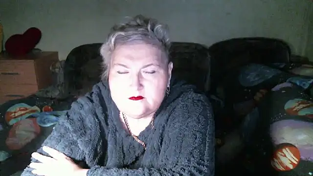 Lana555 现场XXX聊天